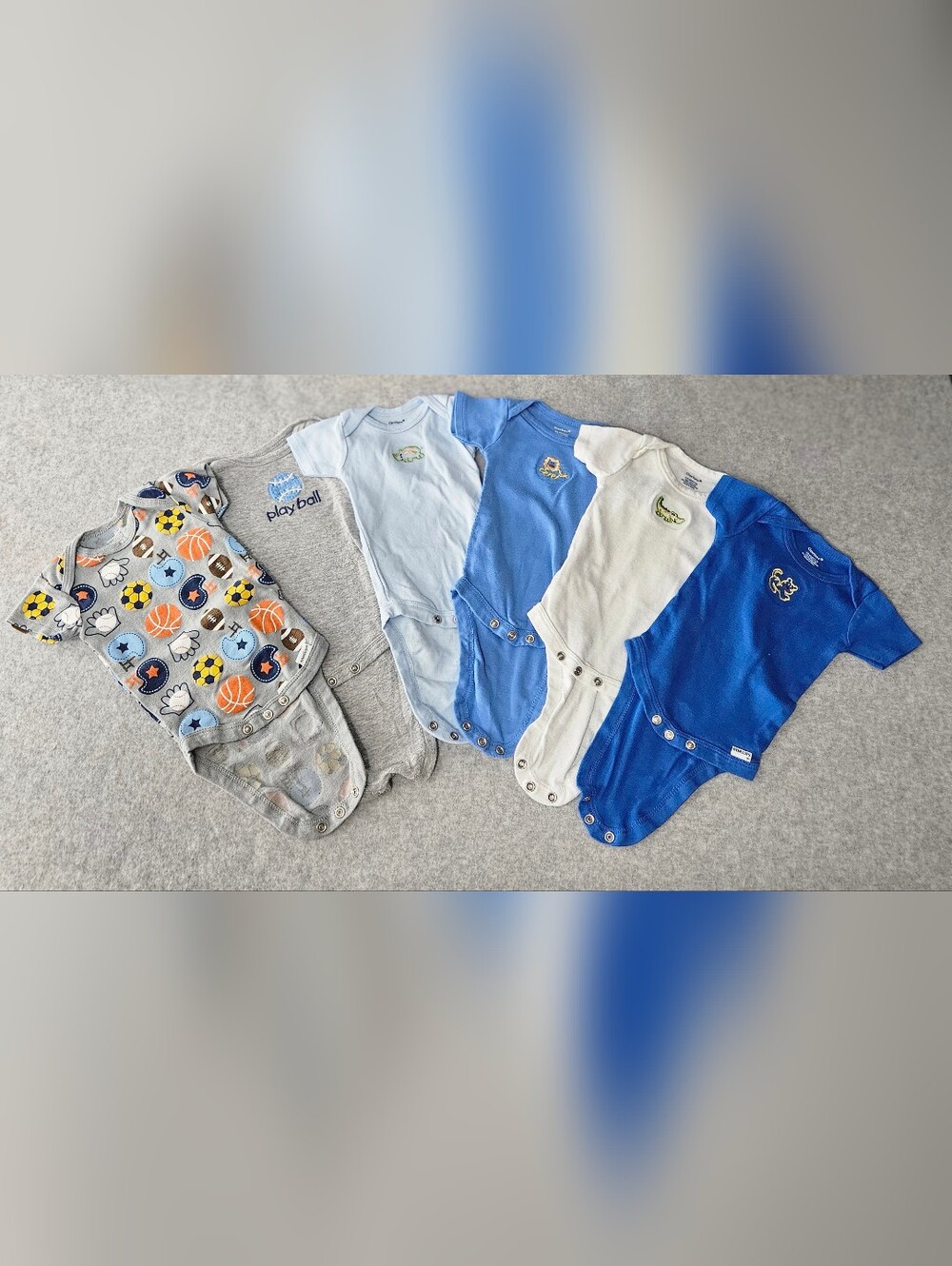 6 Pc Gerber Onesie Bundle Size 3-6 Months